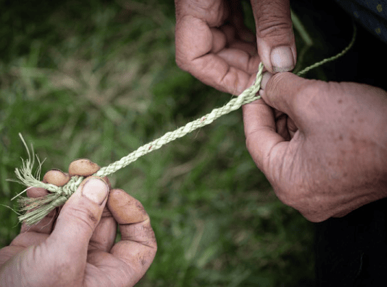 platting a flax cord